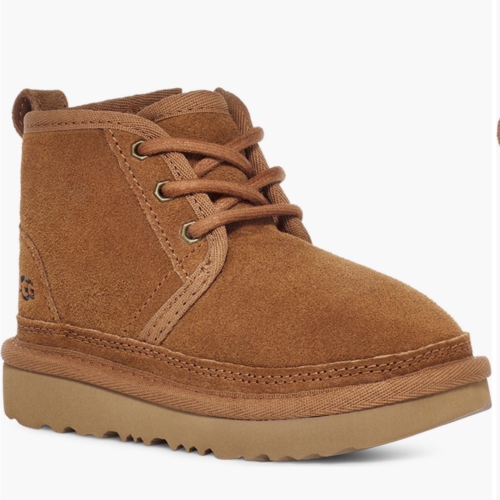 UGG Neumel II (Toddler) Suede Ankle Boots in chestnut sz 6